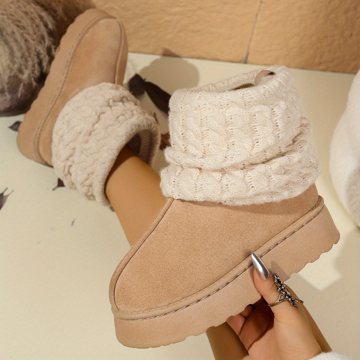 Atmungsaktiver Stoffschuh: Innen und außen mit Textilfutter